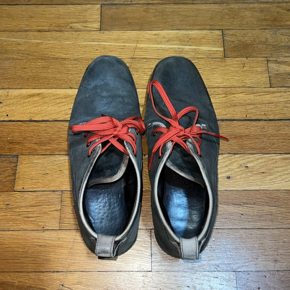 John Varvatos USA The Hipster Suede Chukka Boots in Grey, size 10